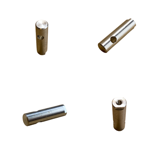 Eje de pasador de fresado CNC personalizado con orificio lateral de superficie plana roscado en ambos lados - Product Image 1