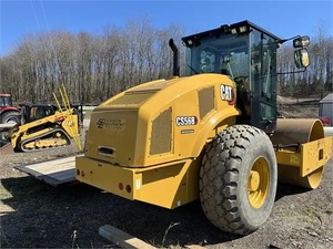 Kaufen Sie neue 2021 Verdichter gebrauchte CATERPILLAR CS56B Straßen walze
