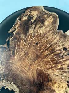 งานศิลปะติดผนังไม้เบิร์ลสวีเดนทำมือ รุ่นใหม่ปี 2026 แผ่นกลมเคลือบเรซิ่นอีพ็อกซี่สีดำด้าน ตกแต่งบ้านด้วยไม้ธรรมชาติสุดหรู - Product Image 4