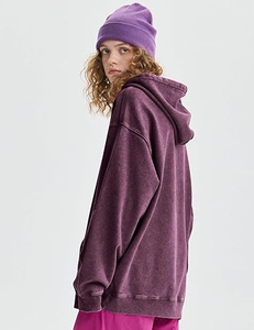 เสื้อฮู้ดดี้สตรีทแวร์ปักลายหรูหราแบบกำหนดเองสำหรับฤดูหนาว ผ้าฟลีซแบบวินเทจทรงโอเวอร์ไซส์ ล้างสีแบบแอซิดวอช ทำสีซีดแบบซันเฟด แต่งดีเทลขาดๆ - Product Image 6