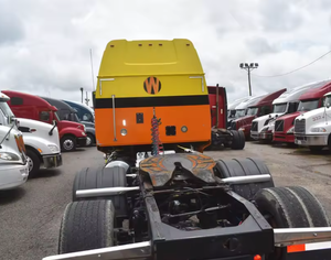 รถบรรทุกหัวลาก Western Star 5700XE Sleeper ปี 2019 2020 สภาพดีมาก - ห้องนอนแบบยกสูง 82 นิ้ว, เครื่องยนต์ Detroit 505 แรงม้า, เกียร์อัตโนมัติ 12 สปีด Dt12 - Product Image 2