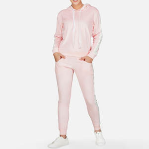 Chándal de mujer mejor hecho al aire libre de calidad superior disponible en material cómodo con chándal de mujer con logotipo personalizado - Product Image 1