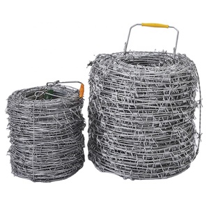 <span class=keywords><strong>Fil</strong></span> <span class=keywords><strong>barbelé</strong></span> en acier galvanisé pour clôture agricole, 500 m, 50 kg par rouleau, protection anti-couteau, vente directe usine - Product Image 1