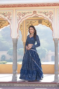 Dernier concepteur Faux Georgette Heavy Thread Sequence Work Lehenga Choli par Fab Zone - Product Image 5