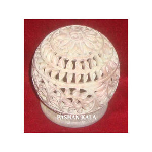 ที่ใส่เทียนทีไลท์แกะสลักจากหินสบู่ธรรมชาติ งานฝีมือศิลปะอินเดีย ลายดอกไม้ ใช้สำหรับตกแต่งคริสต์มาส - Product Image 1