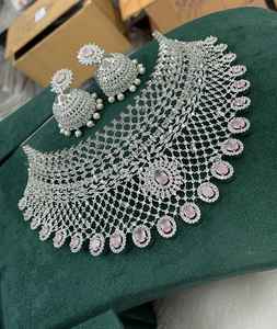 Parure de bijoux de créateur en laiton finition argentée, motif diamant, avec pierre principale en zircon, pour mariage, fiançailles, fête, cadeau - Product Image 2