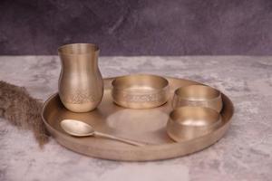 Service de table en laiton de style classique avec plateau, vaisselle écologique réutilisable pour la maison et l'hôtellerie - Product Image 5