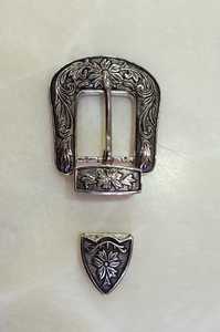 Cinturón de metal grabado hecho a medida en hermosos diseños y formas para hombres y también ideal para reventa. - Product Image 4