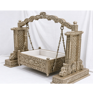 Palna en argent poli pour cérémonie de baptême, berceau pour bébé de style royal fait main, balançoire pour bébé de style vintage et usine de fabrication de Palna - Product Image 1