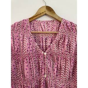 Femmes Style bohème été Mini robe 100% coton bloc rayure imprimé haut avec col en v à la main fête porter haut robe - Product Image 2