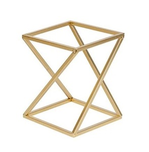 แท่นตั้งโชว์อาหารโลหะเหล็กทรงกลมสีทองแท่นวางอาหารแบบตั้งสำหรับการนำเสนออาหารในบ้านและโรงแรมดีไซน์สุดเจ๋ง - Product Image 5