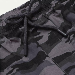 Nouvelle arrivée de pantalons de camouflage pour hommes Slim Fit OEM fabricant pakistanais pantalons pour hommes de camouflage à l'allure imprimée avec design de poche - Product Image 6