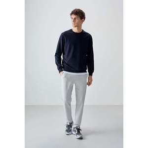 Sudadera Básica para Hombre de Algodón Azul Marino, Textura Suave, Corte Estándar - 88363 - Azul Marino - Product Image 3
