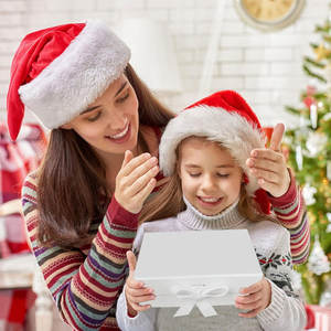 Caja de regalo magnética blanca de 10,5 "X7.5" X3.1 "con tapa y cinta para regalos de cartón, portátil y de estilo clásico - Product Image 6