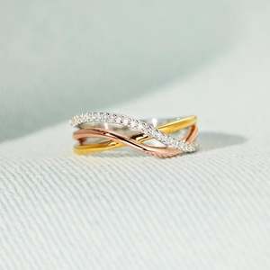 Jeulia Tricolor Twist Women's Wedding Band-Sterling <b>Silver</b> with Rhodium Plated <b>Cross</b> Pattern - Product Image 2