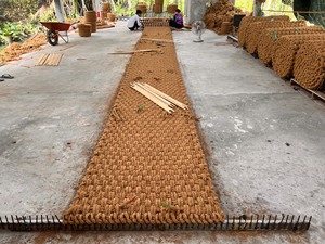 Tapis en fibre de coco du Vietnam avec une structure de fibres solide, surface rugueuse et utilisation durable, proposé au meilleur prix pour l'exportation en gros - Product Image 6