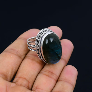 Bagues de fiançailles élégantes en argent sterling 925 pour femmes Bagues délicates en pierre de labradorite bleue de luxe Fabricant en vrac de bijoux fins - Product Image 4