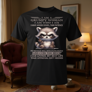 Maglietta 'Vecchia Donna Grigia con Problemi di Rabbia' Personalizzabile, Regalo Promozionale per Donne - Product Image 3