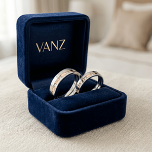 Anillos de Boda Clásicos de Dos Tonos con Diamantes Redondos de Corte Brillante, Diamantes Naturales y Cultivados en Laboratorio - Product Image 5