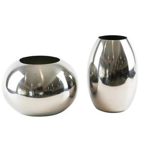 Vase à fleur en aluminium de conception faite à la main Vase à fleur de décoration de maison et de salon de style unique - Product Image 4