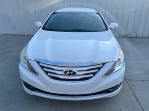 Hyundai Sonata GLS 2014 usado en venta a bajo precio - Product Image 2