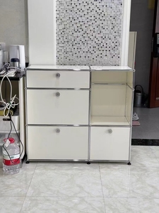 Armoire seau modulaire <span class=keywords><strong>de</strong></span> grande capacité pour meubles <span class=keywords><strong>de</strong></span> maison et salle <span class=keywords><strong>de</strong></span> sport Armoire latérale <span class=keywords><strong>de</strong></span> rangement pour salle à manger villa d'<span class=keywords><strong>occasion</strong></span> - Product Image 3