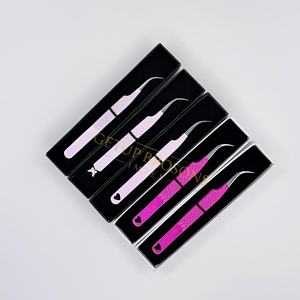 Pince à épiler GETUP BROSONS IMPEX en acier inoxydable blanc/rose, design découpé diamant, anti-magnétique, anti-statique, parfaite pour les cils - Product Image 1