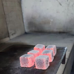 Carbón Vegetal para Shisha Coco Gold de Merades de Indonesia, Larga Duración, Calidad de Exportación Confiable para Restaurantes de Cultura Turca - Product Image 1