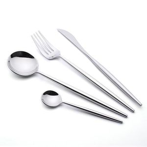 Ensemble de couverts en métal élégant adapté à la décoration de cuisine moderne offrant un confort exceptionnel lors de l'utilisation - Product Image 1