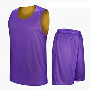 Uniforme de Baloncesto Cómodo de Alta Calidad con Logotipo Personalizado, Uniforme de Baloncesto de Tela Suave para Hombre - Product Image 1