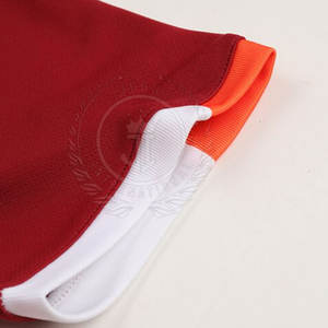 ชุดฟุตบอลผู้ใหญ่ ดีไซน์ล่าสุด ระบายอากาศได้ดี สีสันปรับแต่งได้ ผ้าโพลีเอสเตอร์ 100% แห้งเร็ว แขนสั้น เหมาะสำหรับทุกฤดูกาล - Product Image 3