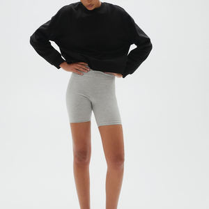 Color rojo sólido con jersey liso adornado Logotipo personalizado y diseños personalizados Sudaderas de mujer - Product Image 1