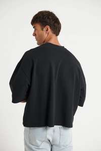 เสื้อยืดไมโครไฟเบอร์สำหรับผู้ชายขนาดใหญ่กว่าดีไซน์ใหม่พร้อมทรงหลวมใส่สบายและมีสไตล์ตลอดทั้งวัน - Product Image 2