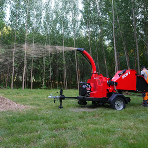 Promotions sur les déchiqueteuses à bois à alimentation hydraulique de 7 pouces avec moteur essence bicylindre de 25 ch et 750 cm³ DCH7 - Product Image 2