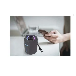Altavoz Beat Box de Prixton Custom Gadgets para Presentaciones de Productos - Product Image 3