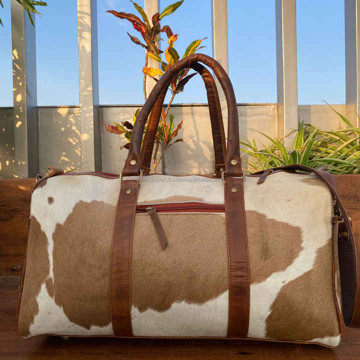 New Western Cowhide Fur Leather Luggage Bag Multi Uses Hot Sale Handmade Unisex Travel Bag Big Size Hair On Hide Fur Duffel Bags