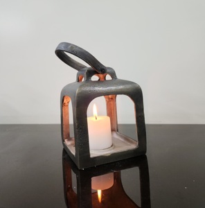 Lanterne en métal durable Décoration de la maison et du jardin Lanterne à la vente chaude Lanterne de table faite à la main pour les événements - Product Image 2