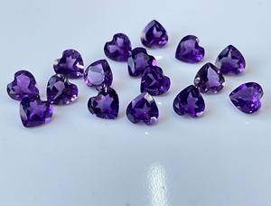 Amatista natural Corte de corazón de 5mm Facetado-Corte de corazón de amatista púrpura suelto Calidad superior - Product Image 4