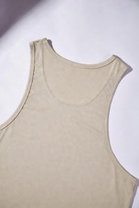 Camiseta sin mangas esencial para el verano, ultra suave, ligera, transpirable, cómoda para el día a día - Product Image 4