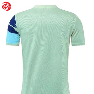 Vêtements de football 100% en polyester pour hommes Chemises et hauts à coupe automatisée de couleur unie pour vêtements de football pour adultes - Product Image 6