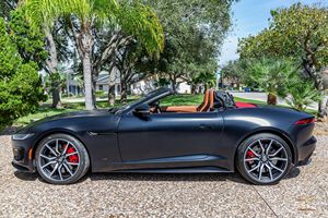 Jaguar F-Type R 75 2024, Convertible, Gasolina, Bajo Kilometraje - Product Image 3