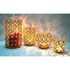 Personalización de tamaño y forma disponible Juego de 4 alambres de metal chapados en oro Vela con cuentas de cristal y soportes y votivos de palo de cera - Product Image 1
