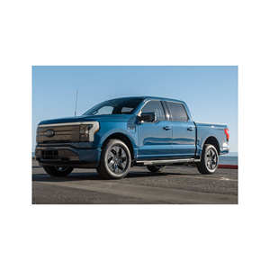 Camioneta F-150 Lightning Premium Eléctrica con Tecnología de Vanguardia, Volante a la Izquierda, Interior Oscuro, Tracción en las Cuatro Ruedas, Cuero R15 para Exportación a Granel - Product Image 5
