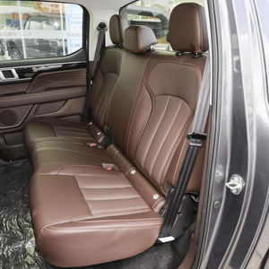 Véhicule utilitaire diesel Foton Mars à transmission intégrale, version Elite, boîte manuelle, intérieur cuir, en promotion - Product Image 3