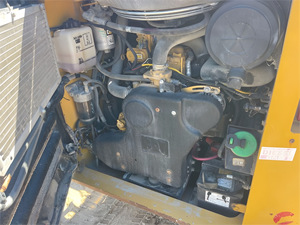 Best Selling 2015 CATERPILLAR 272D Loader Skid Steer EPA Wheeled Skid Steer with Diesel Engine Fully Hydraulic Control - Product Image 3