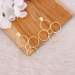 Boucles d'oreilles clous en laiton plaqué or de haute qualité, simples, faites à la main, pour femmes, fabricant en gros - Product Image 5