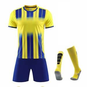 Nouveau Design de haute qualité Kits de Football uniforme de Football à la mode avec impression par Sublimation pour hommes et uniforme - Product Image 2