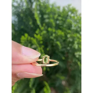 Bague en or 14 carats avec péridot naturel, bijoux en pierres précieuses faits à la main, fournisseur en gros - Product Image 2