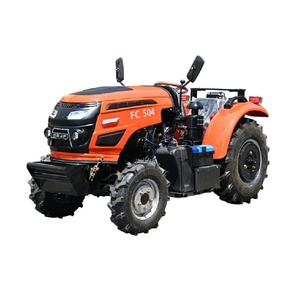 Mini-tracteur durable FC 504 conçu avec des panneaux de carrosserie 100 % en acier, une grande hauteur au sol et des poids frontaux lourds. - Product Image 2