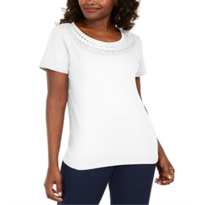 T-shirt bianca slim fit da donna Karen Scott in cotone lavorato a maglia con decorazioni in pizzo all'uncinetto traspirante, taglie dalla XS alla XL, per l'estate - Product Image 1